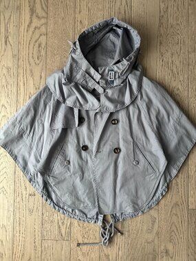 Marie n' Mary Grey Double-Breasted Short Sleeve Jacket